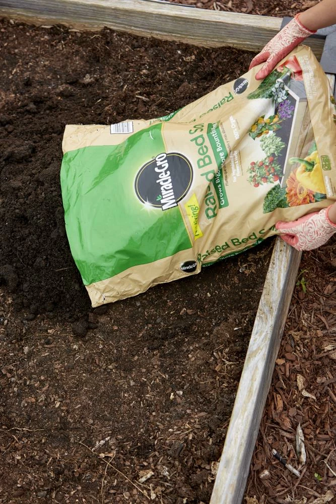 Miracle-Gro Soil & Soil Amendments 1.5-cu ft Organic Raised Bed Soil 3 Miracle-Gro Soil & Soil Amendments 1.5-cu ft Organic Raised Bed Soil - Image 3