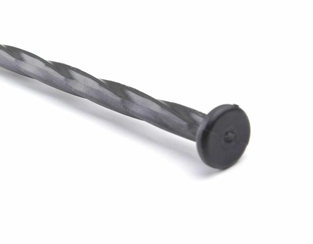 EasyFlex 24-Pack 8-in Plastic Edging Stakes 6 EasyFlex 24-Pack 8-in Plastic Edging Stakes - Image 6