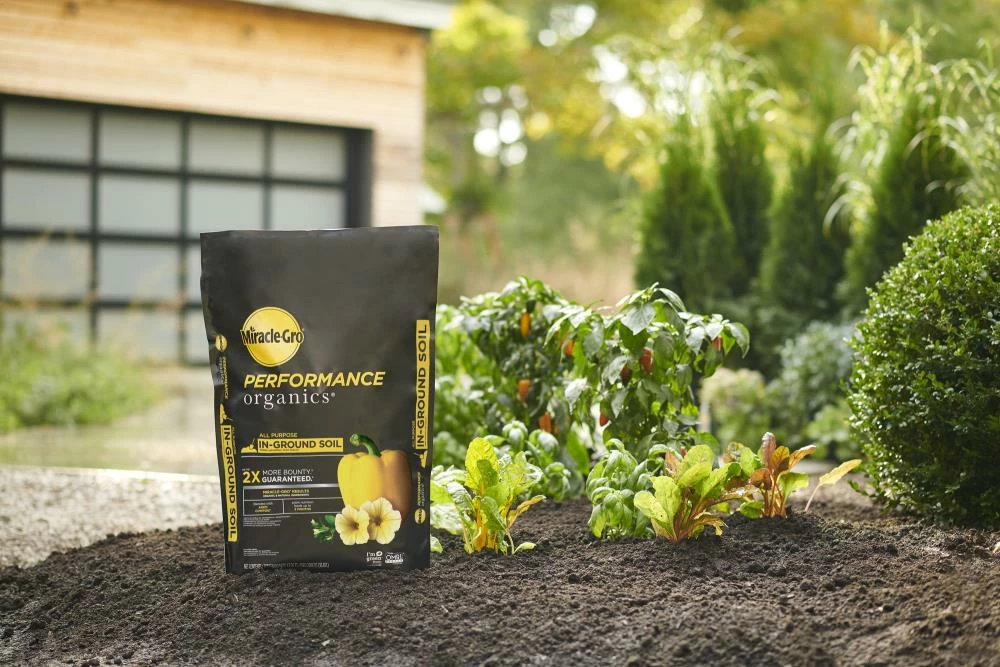 Miracle-Gro Soil & Soil Amendments 1.3-cu ft Organic Garden Soil 11 Miracle-Gro Soil & Soil Amendments 1.3-cu ft Organic Garden Soil - Image 11