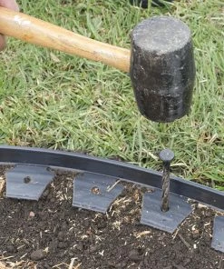 EasyFlex 10-Pack 8-in Black Plastic Edging Stake -Garden Care Life Shop 15586504