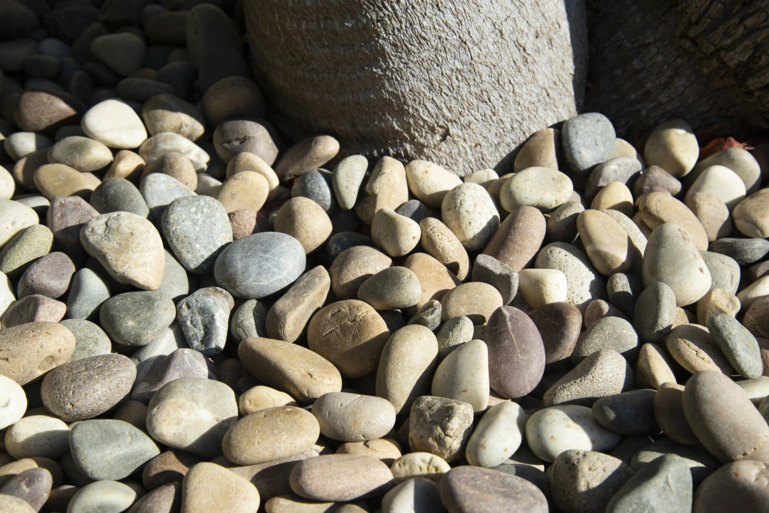 WonderLand Landscaping Rock 0.4-cu ft Decorative Rock 2 WonderLand Landscaping Rock 0.4-cu ft Decorative Rock - Image 2